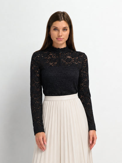 Lace Mock Neck Turtleneck-Black