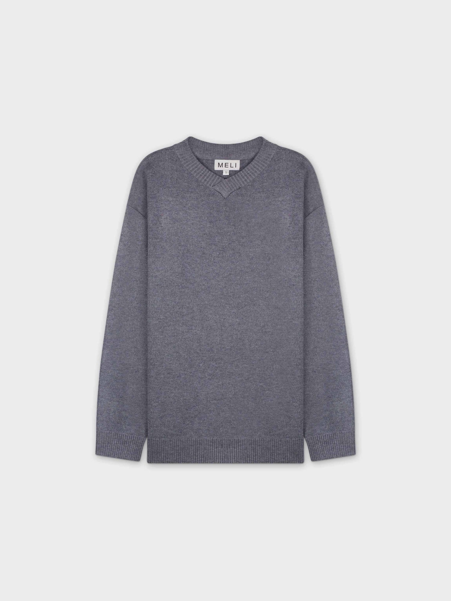 SUÉTER OVERSIZE CUELLO EN PICO-GRIS JAPONÉS