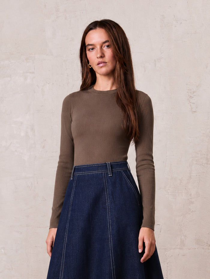Rounded Hem Ribbed T-Shirt-Brown