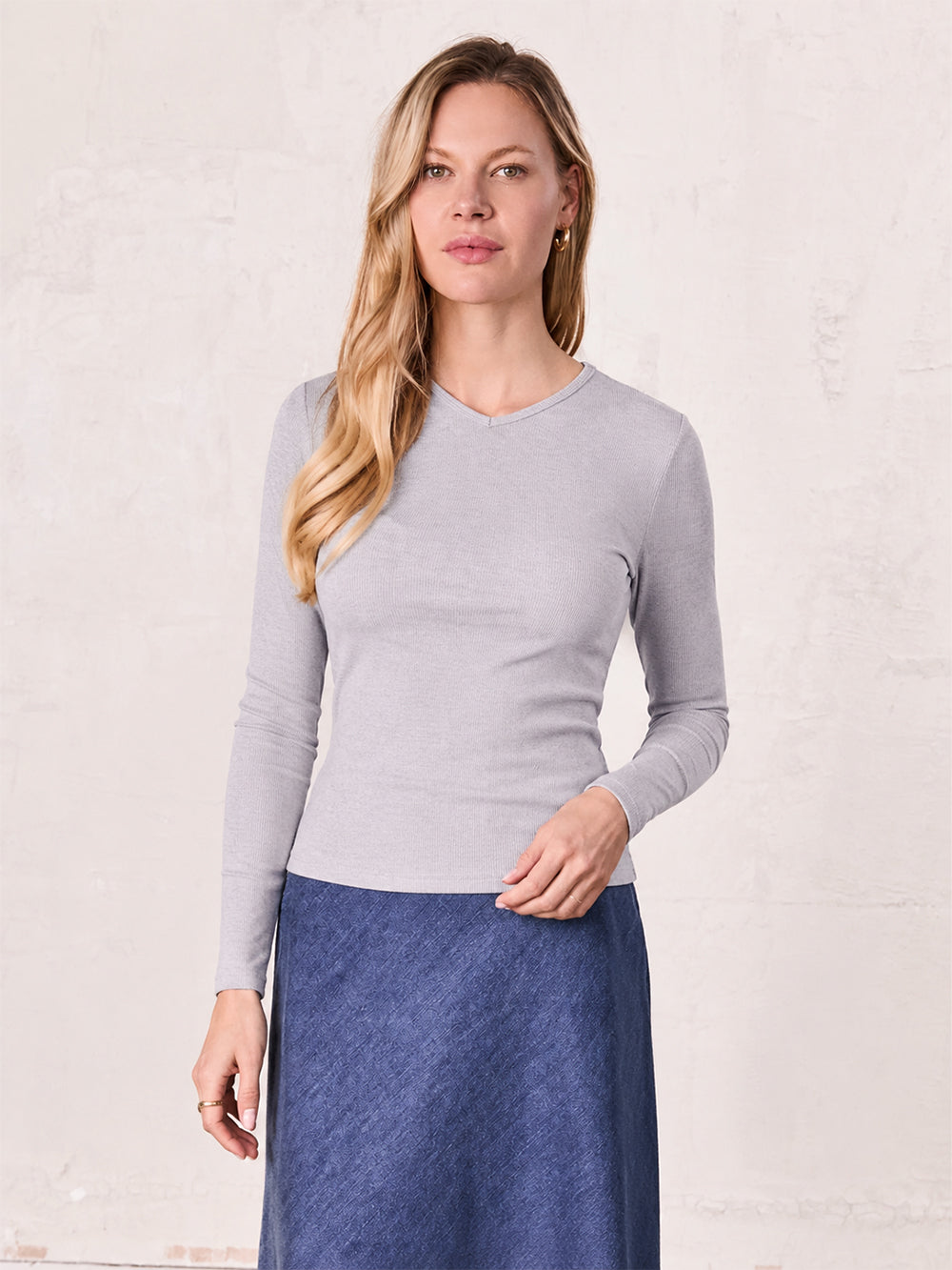 Soft Ribbed High V Tee-Heathered Lavender