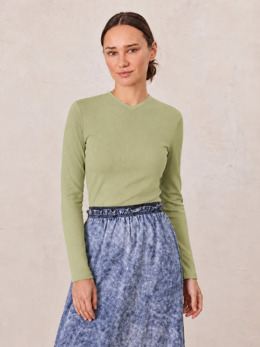 Soft Ribbed High V Tee-Muted Lime