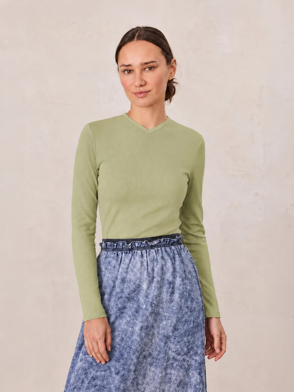Soft Ribbed High V Tee-Muted Lime