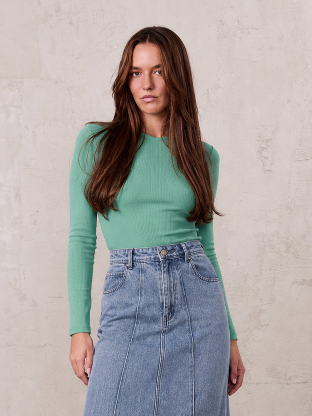 Basic High V Tee LS-Neon Green