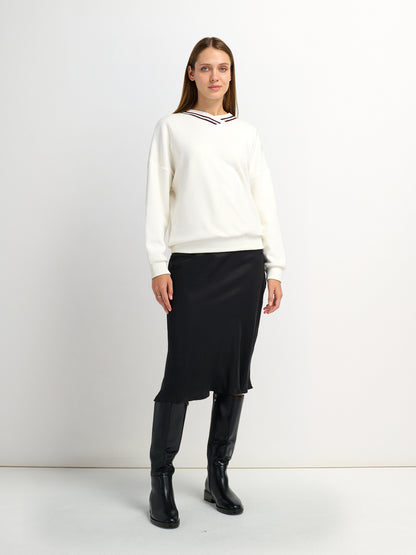 Ribbed Neck High V Sweatshirt - White/Burgundy