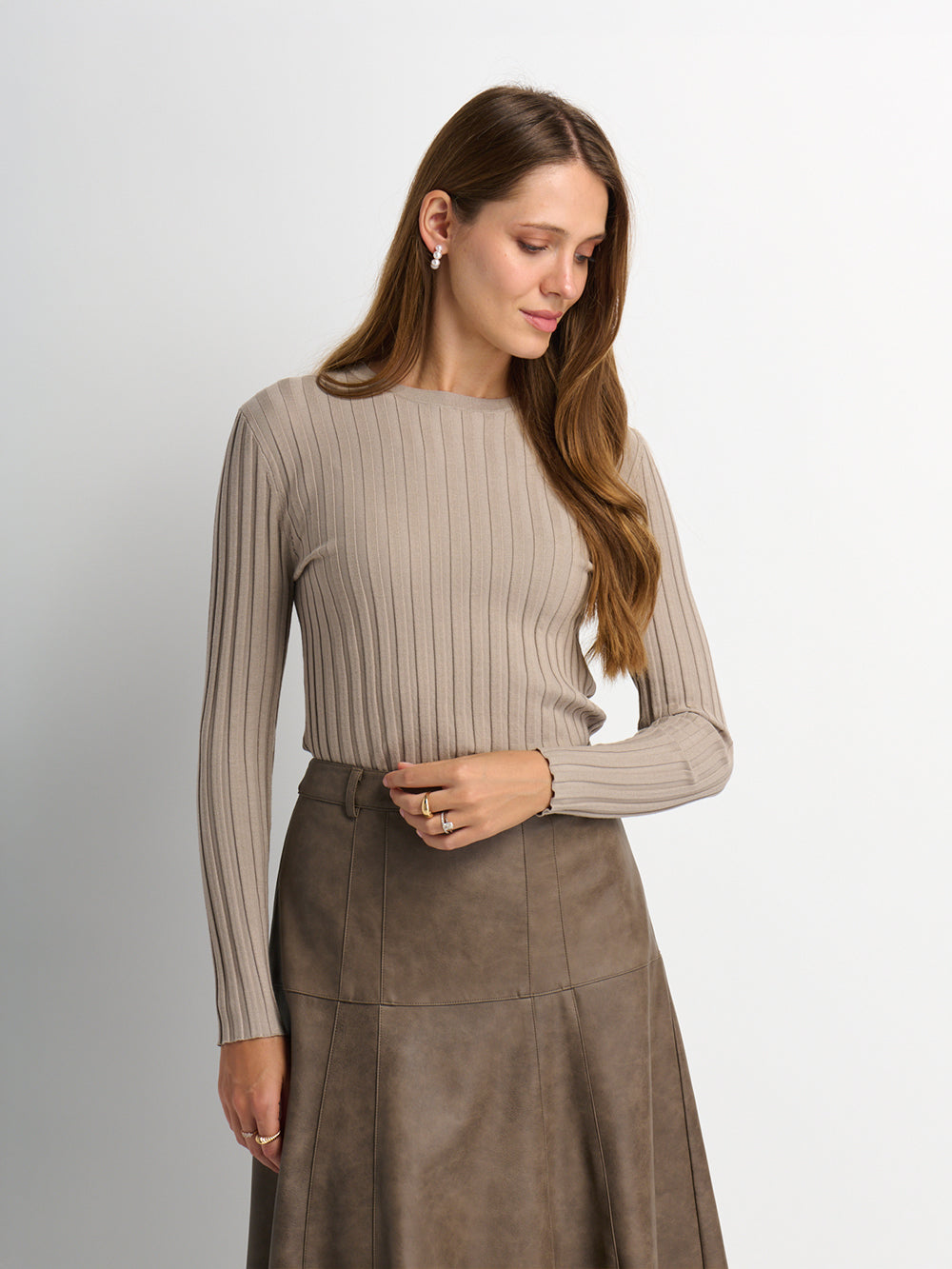 Ribbed Crew Neck Sweater - Light Mocha