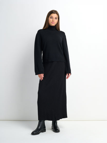 Ribbed Knit Maxi Skirt - Black