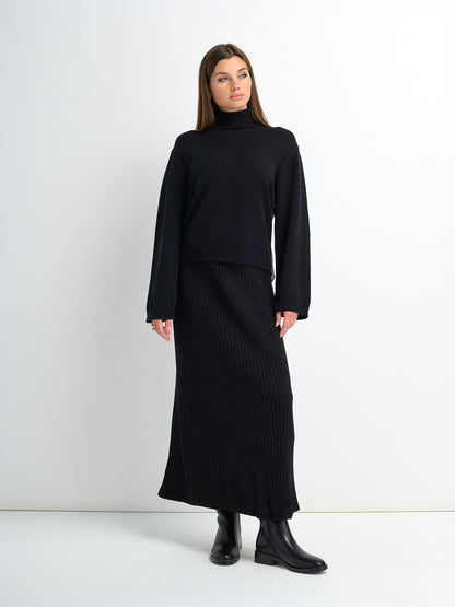 Ribbed Knit Maxi Skirt - Black