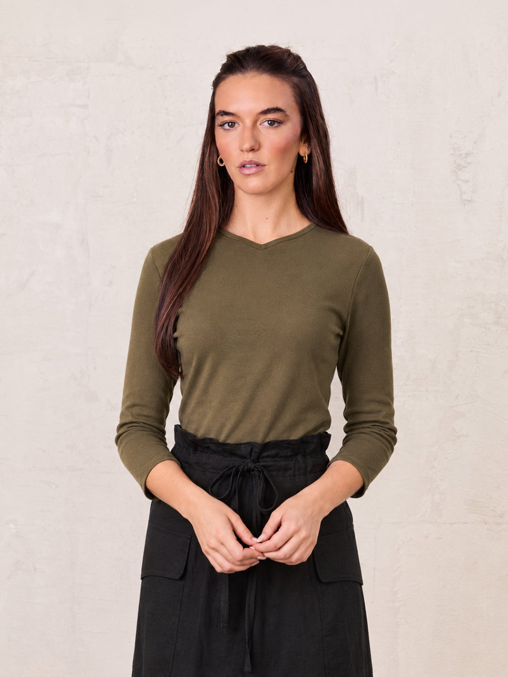 BASIC HIGH V TEE 3Q-OLIVE