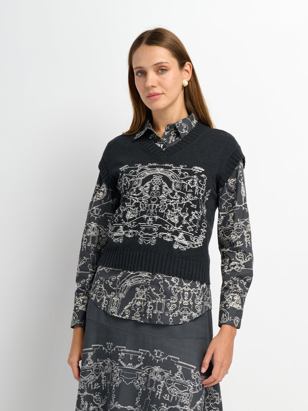 Embroiderered Vest - Grey