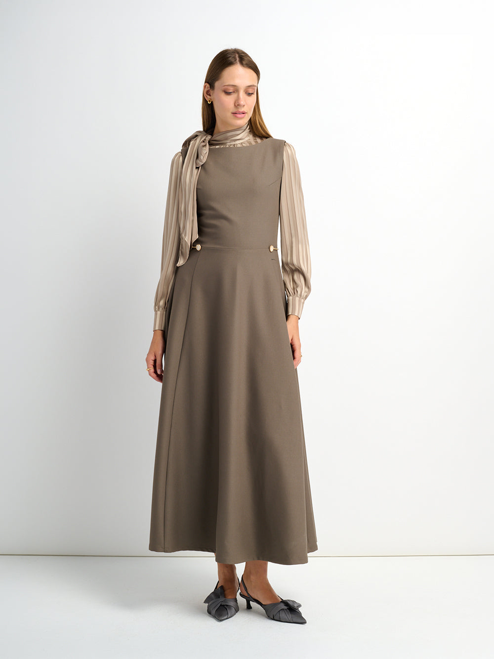 Side Chain Detail Jumper - Taupe