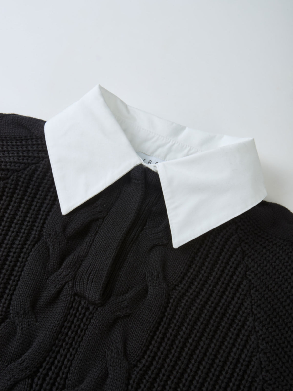 Shirt Collar Sweater - Black/Solid White