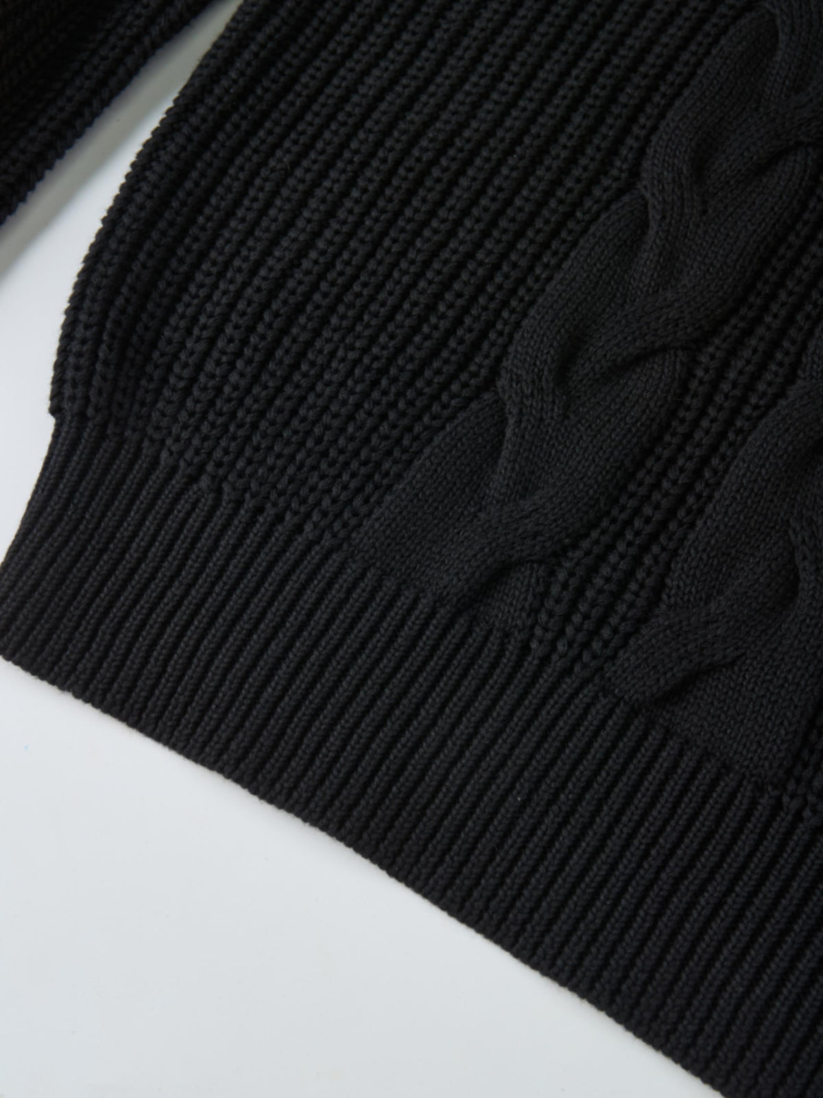 Shirt Collar Sweater - Black/Solid White