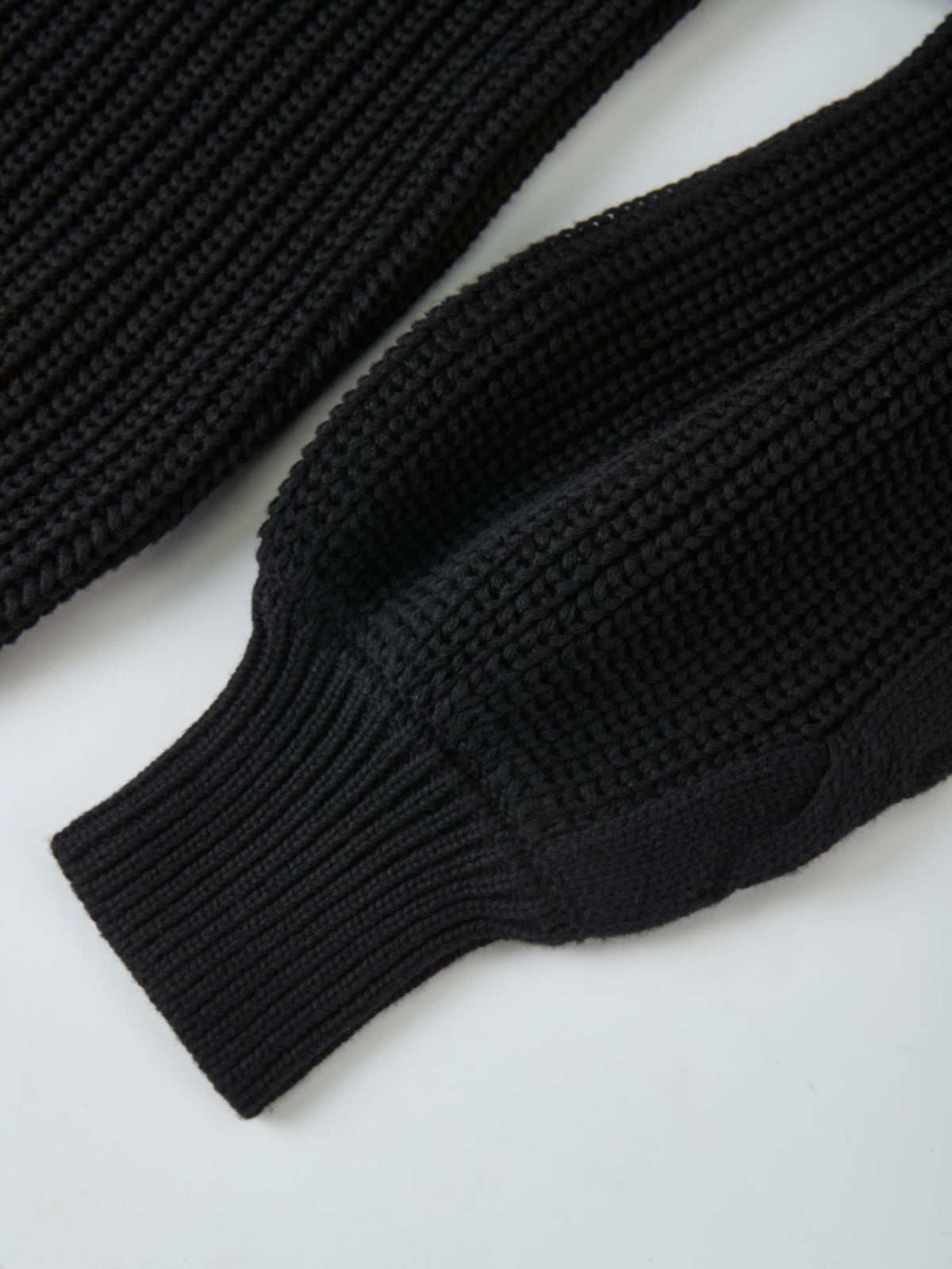 Shirt Collar Sweater - Black/Solid White