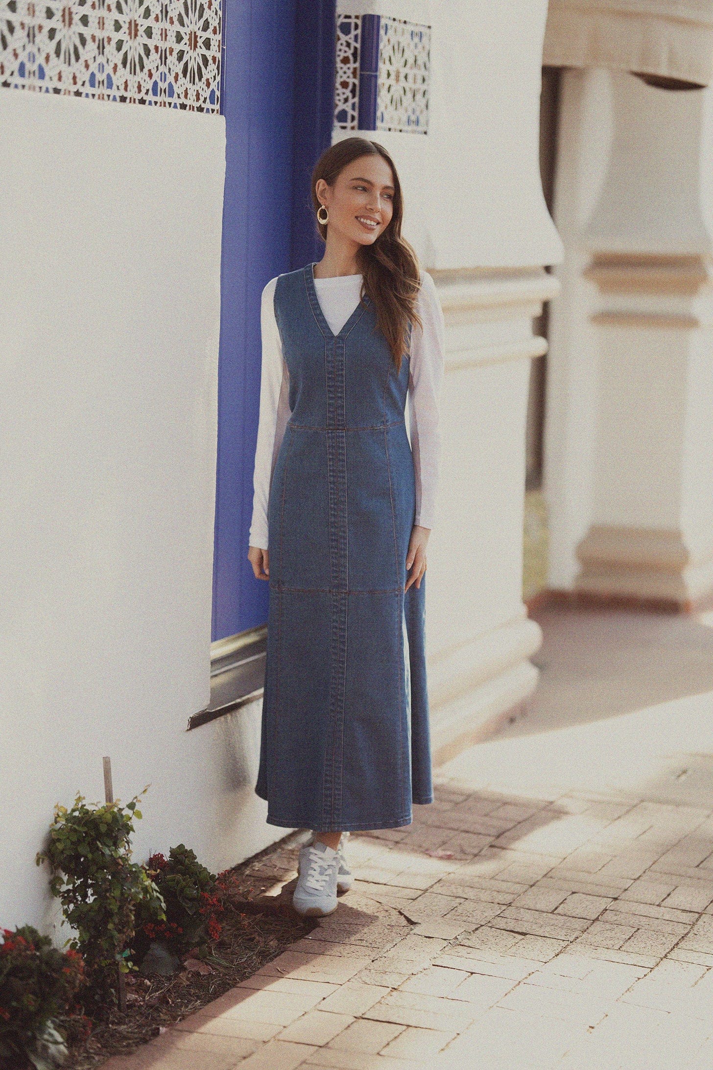 High Waisted V Neck Denim Jumper-Blue