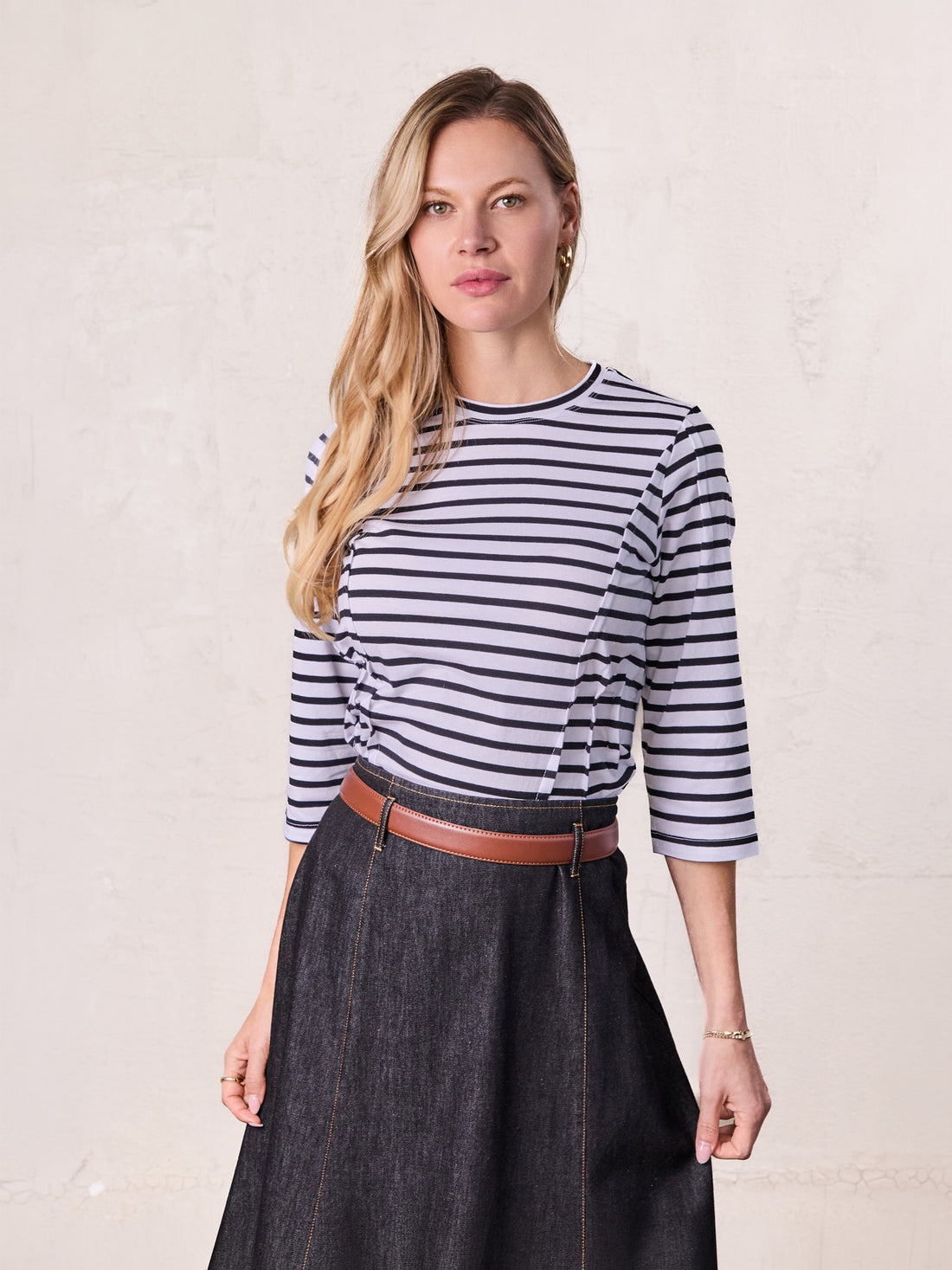 Pleat Seam T-shirt-Black/White Stripe