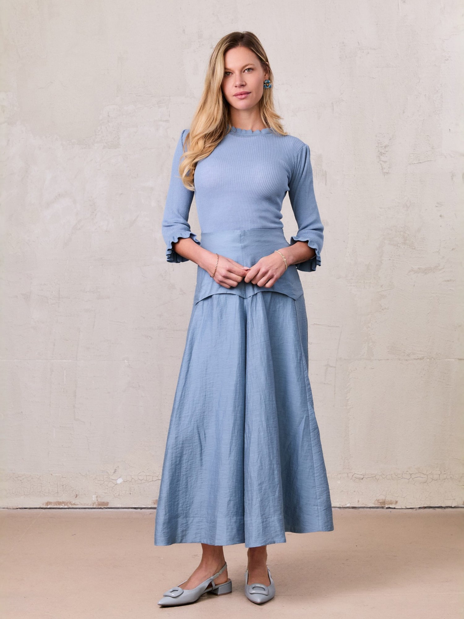 Pointed Yoke Dress Skirt-Blue