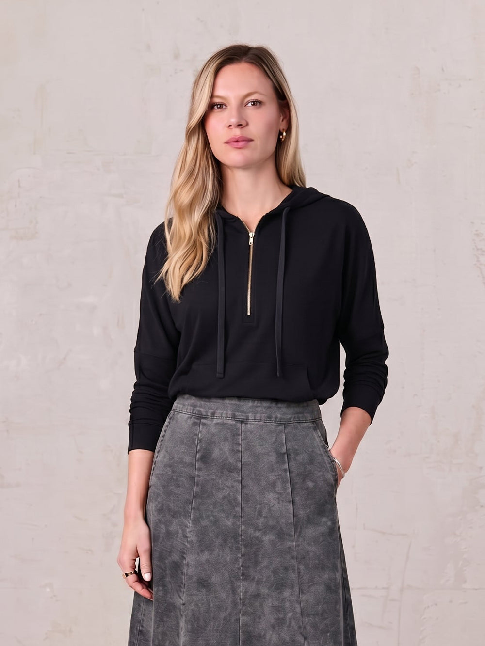 Ribbed Half Zip Hoodie Tee-Black