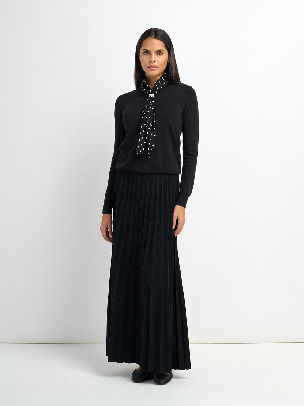 Pleated Knit Maxi Skirt - Black