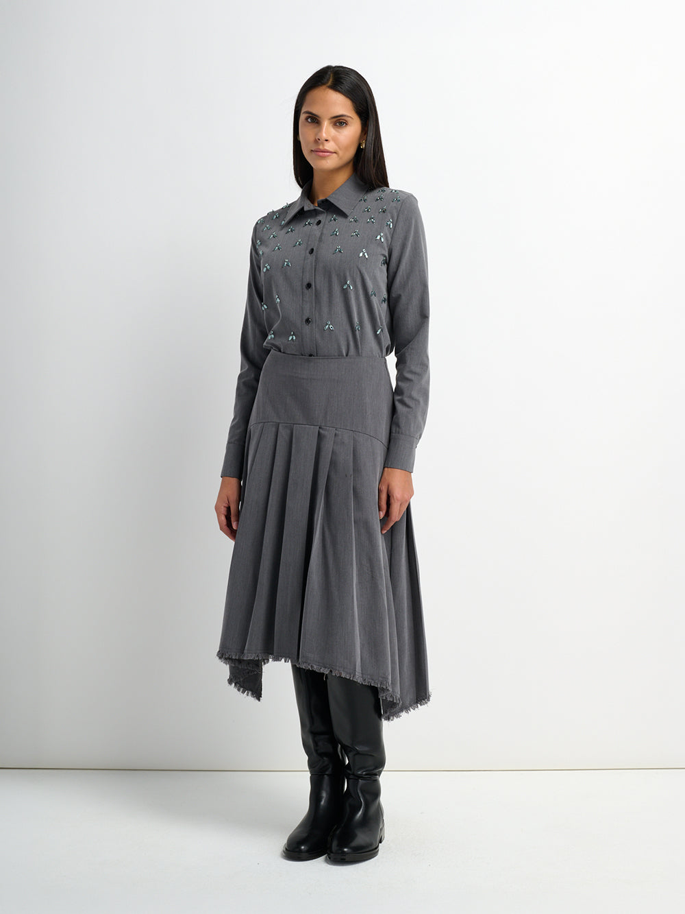 Curved Yoke Fringe Bottom Pleat Skirt SHORT- Grey