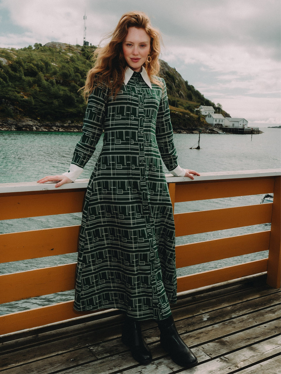 Collared Ruched Back Long Sleeve Shirtdress - Green Geometric