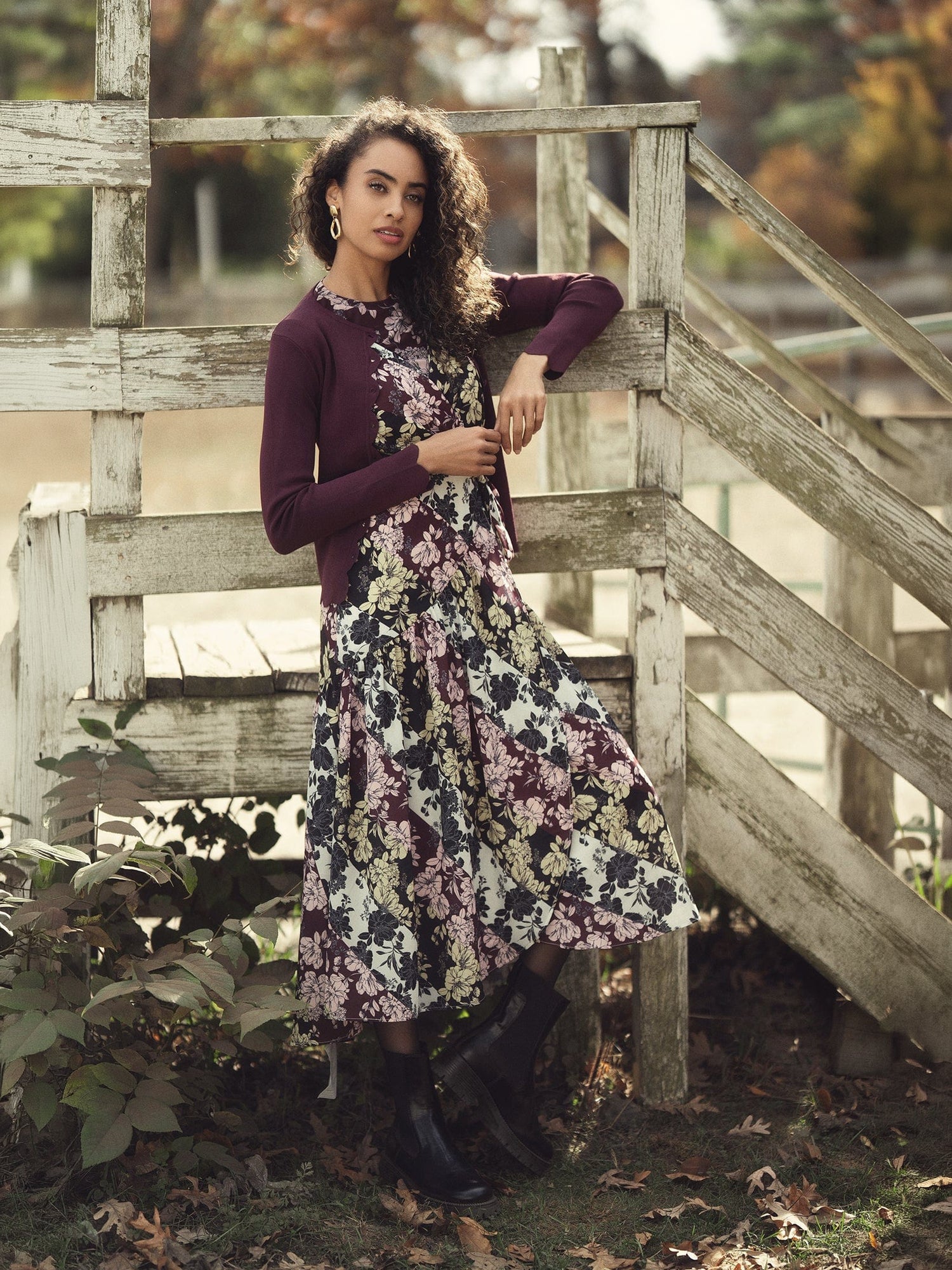 Scallop Edge Crew Cardigan-Wine