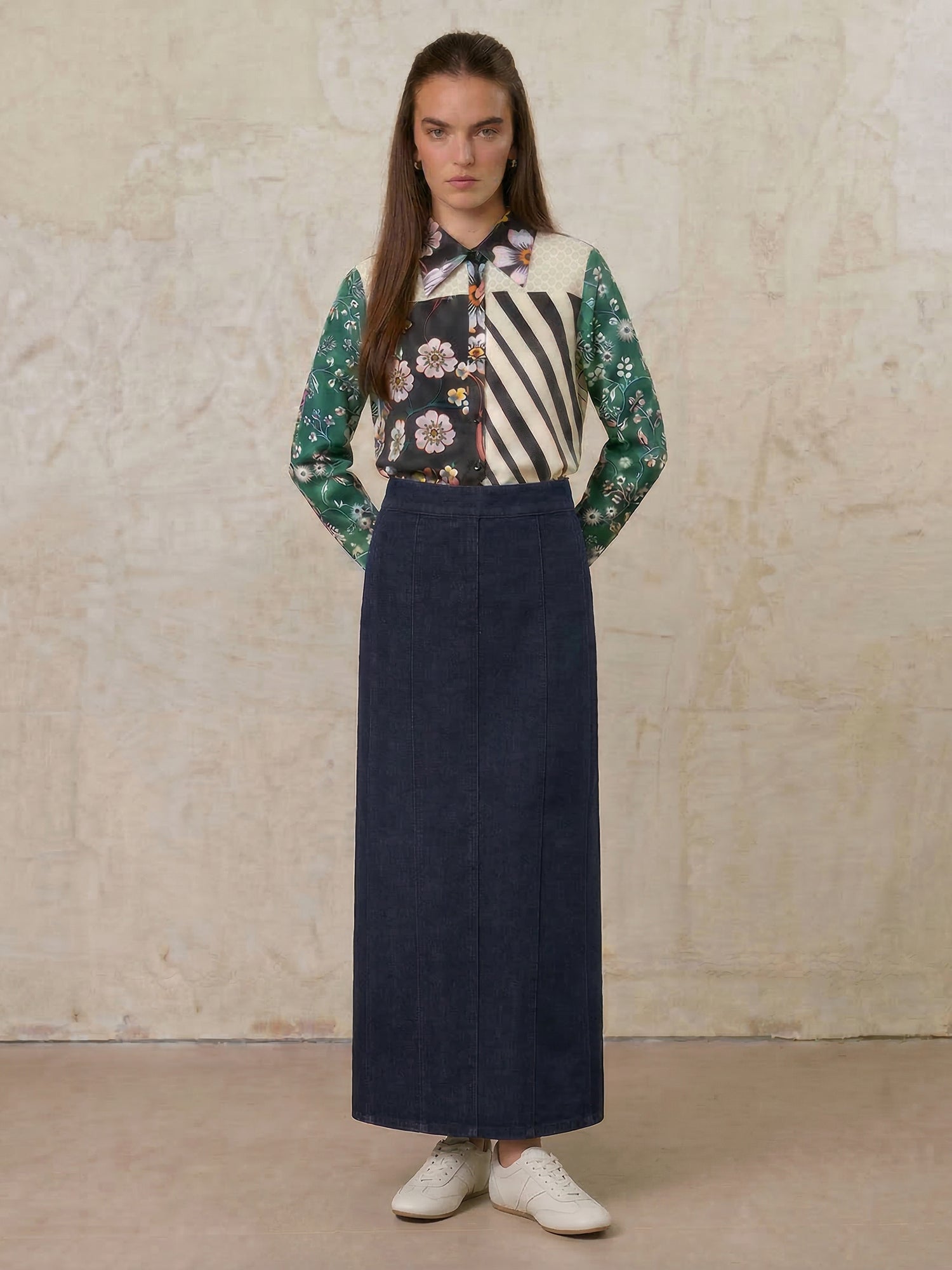 Seamed Straight Stretch Denim Skirt-Dark Blue