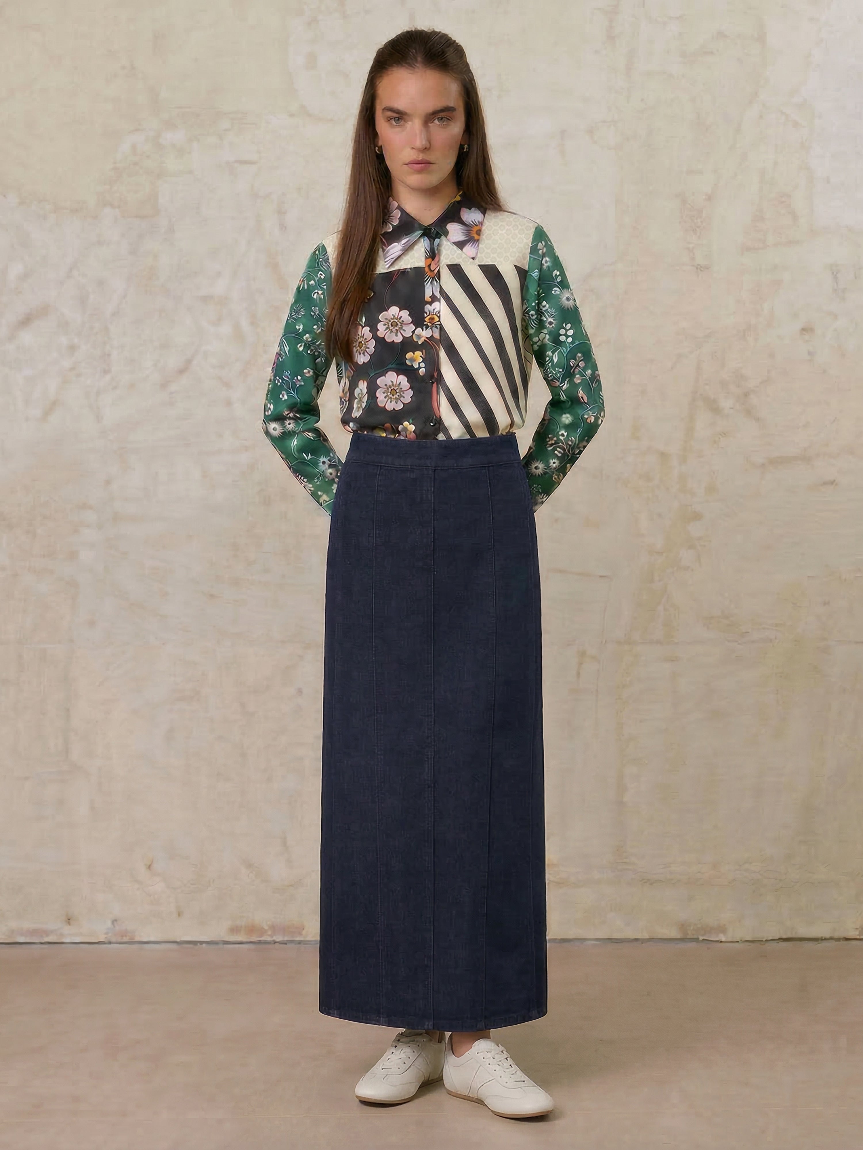 Seamed Straight Stretch Denim Skirt-Dark Blue
