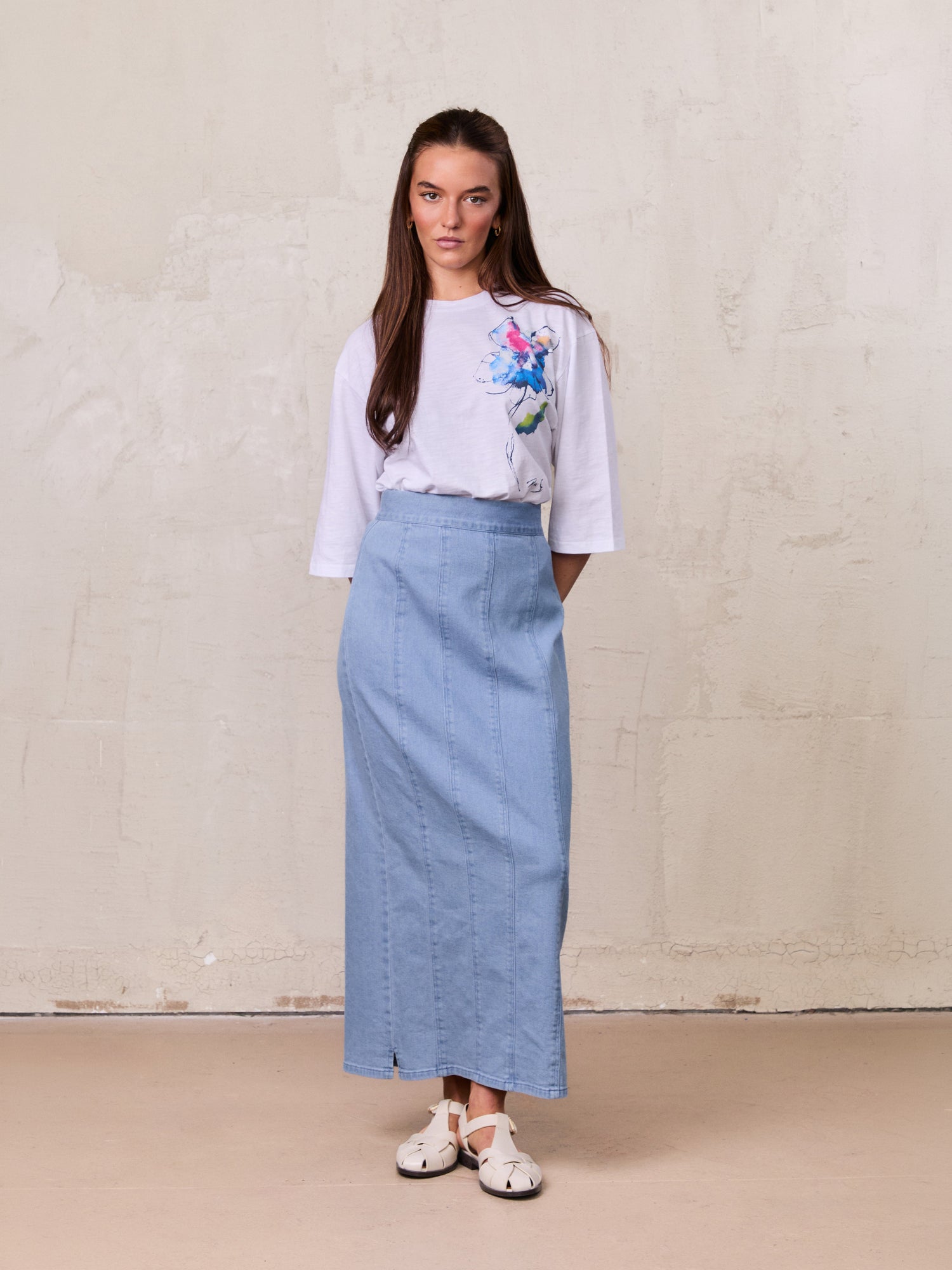 Seamed Straight Stretch Denim Skirt-Light Blue