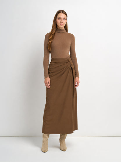 Knit Ribbed Turtleneck-Mocha Mousse