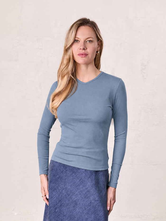 Soft Ribbed High V Tee-Dusty Blue