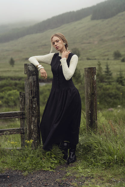 Stitch Down Pleat Jumper-Black