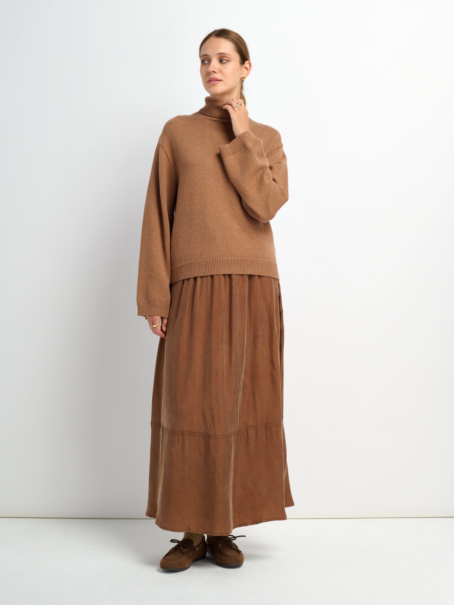Shirt Back Sweater - Brown/Light Blue Stripe