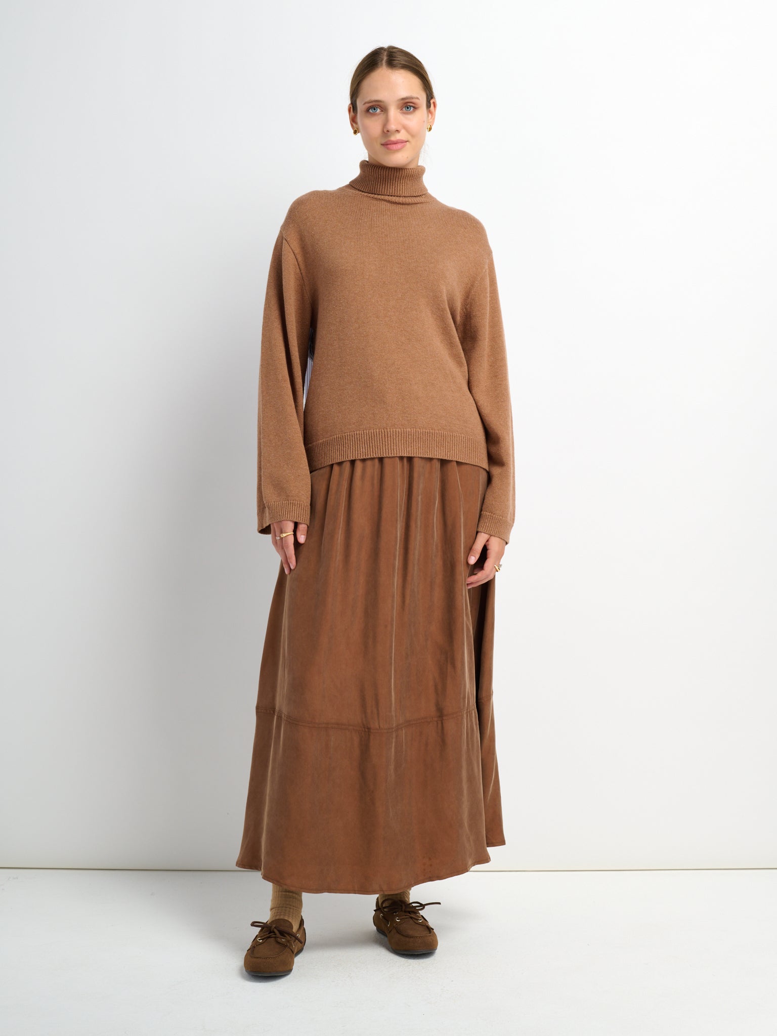 Shirt Back Sweater - Brown/Light Blue Stripe