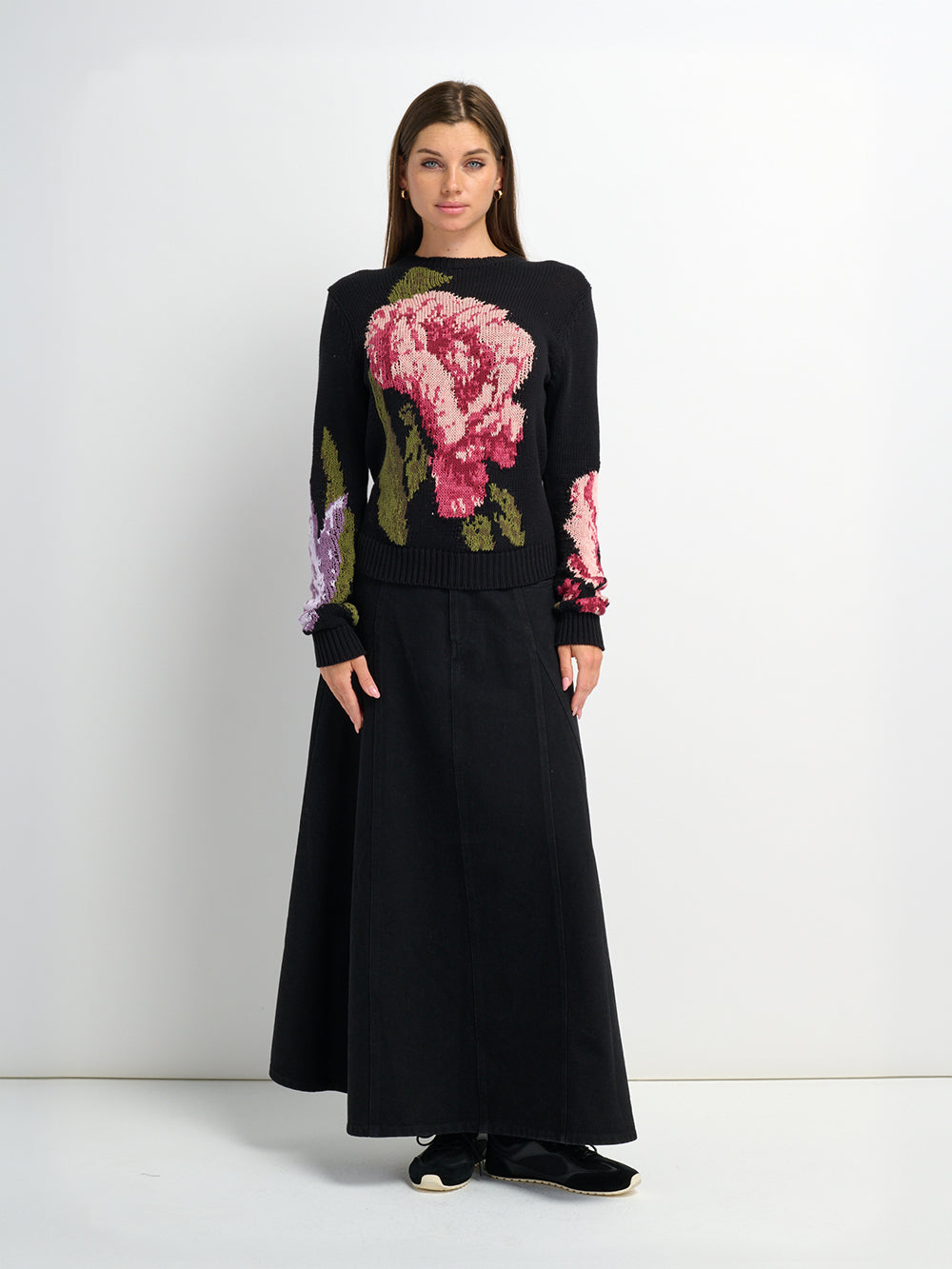Loose Knit Flower Sweater - Black/Pink