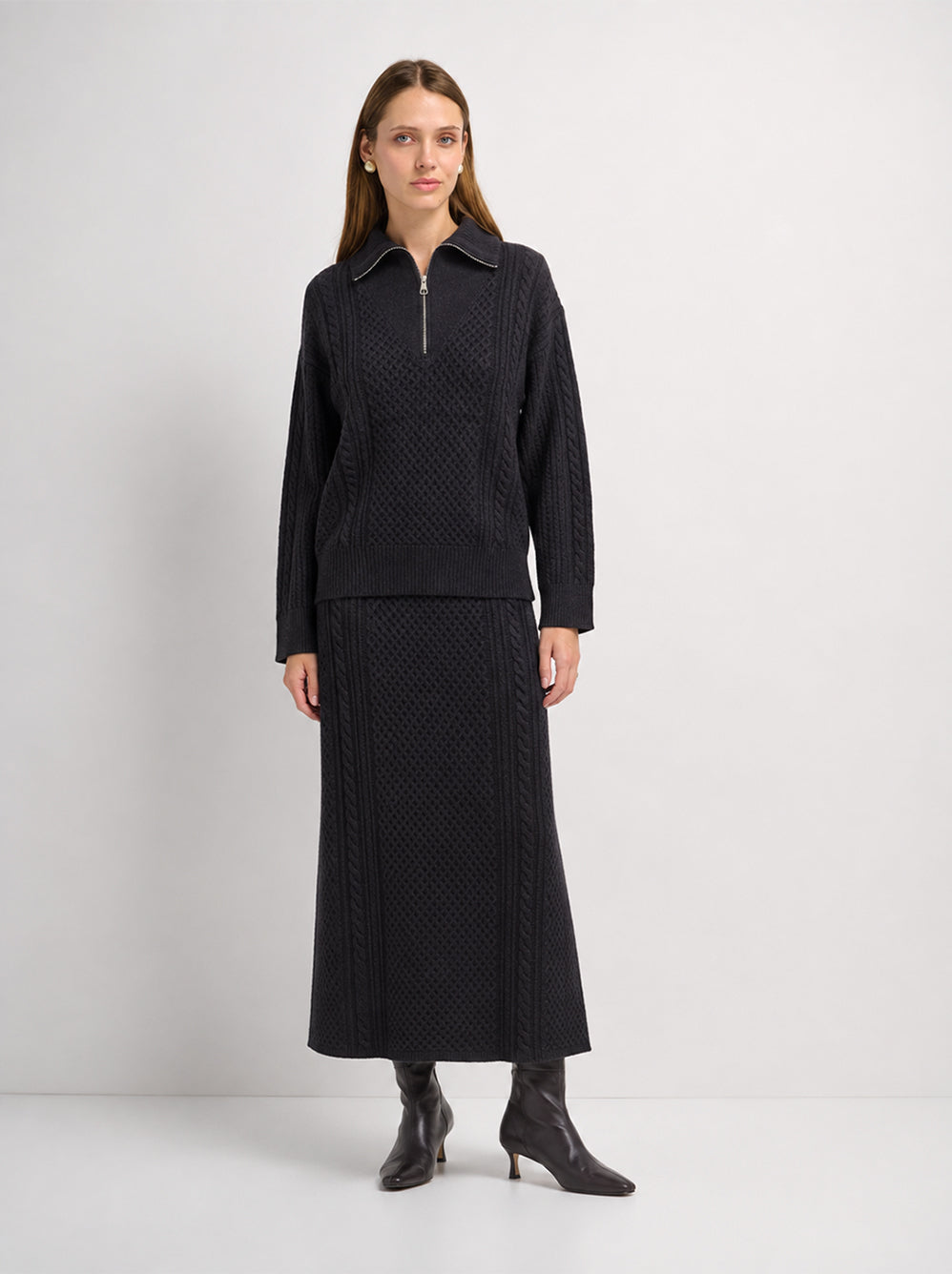 Mixed Cable Knit Skirt - Black