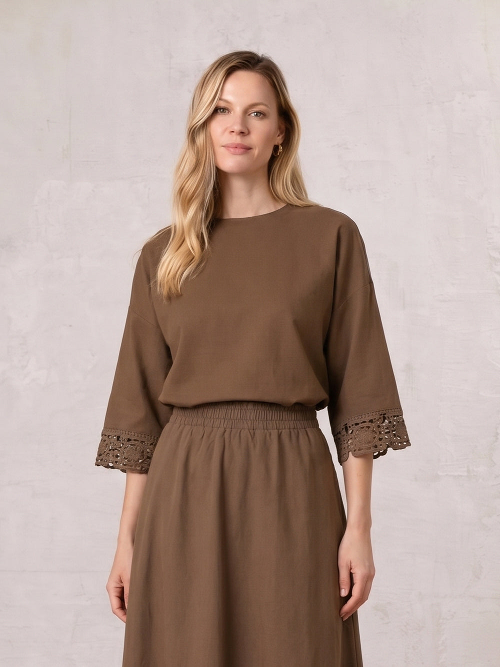 Crochet Edge Top-Brown