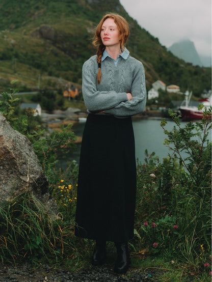 Pleat Back Skirt - Navy