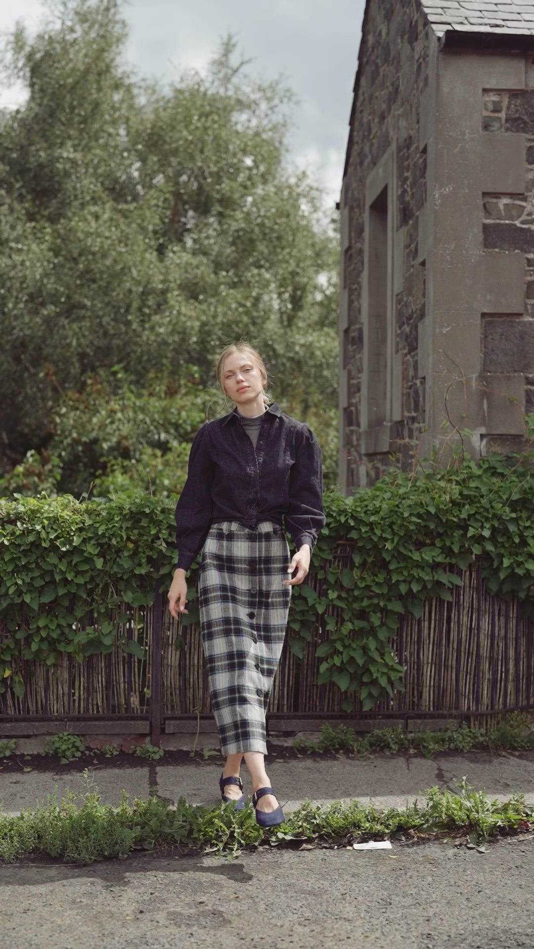 Plaid Button Down A-Line Skirt-Black/White/Blue