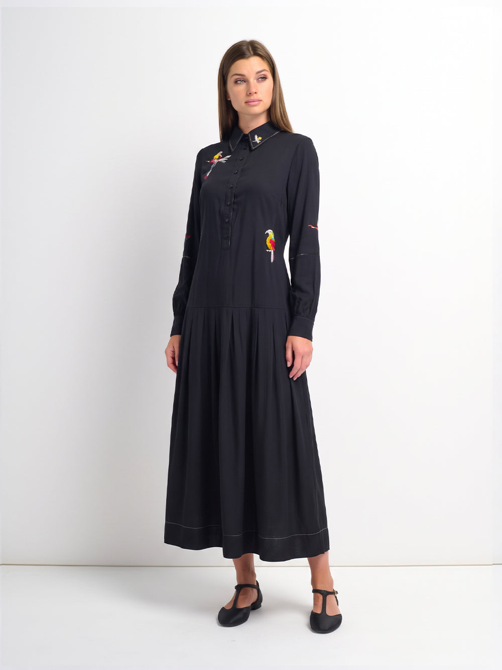 Embroidered Detail Pleat Bottom Dress - Black