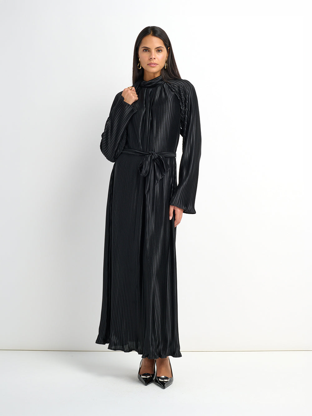 Accordian Pleat Maxi Shift Dress - Black