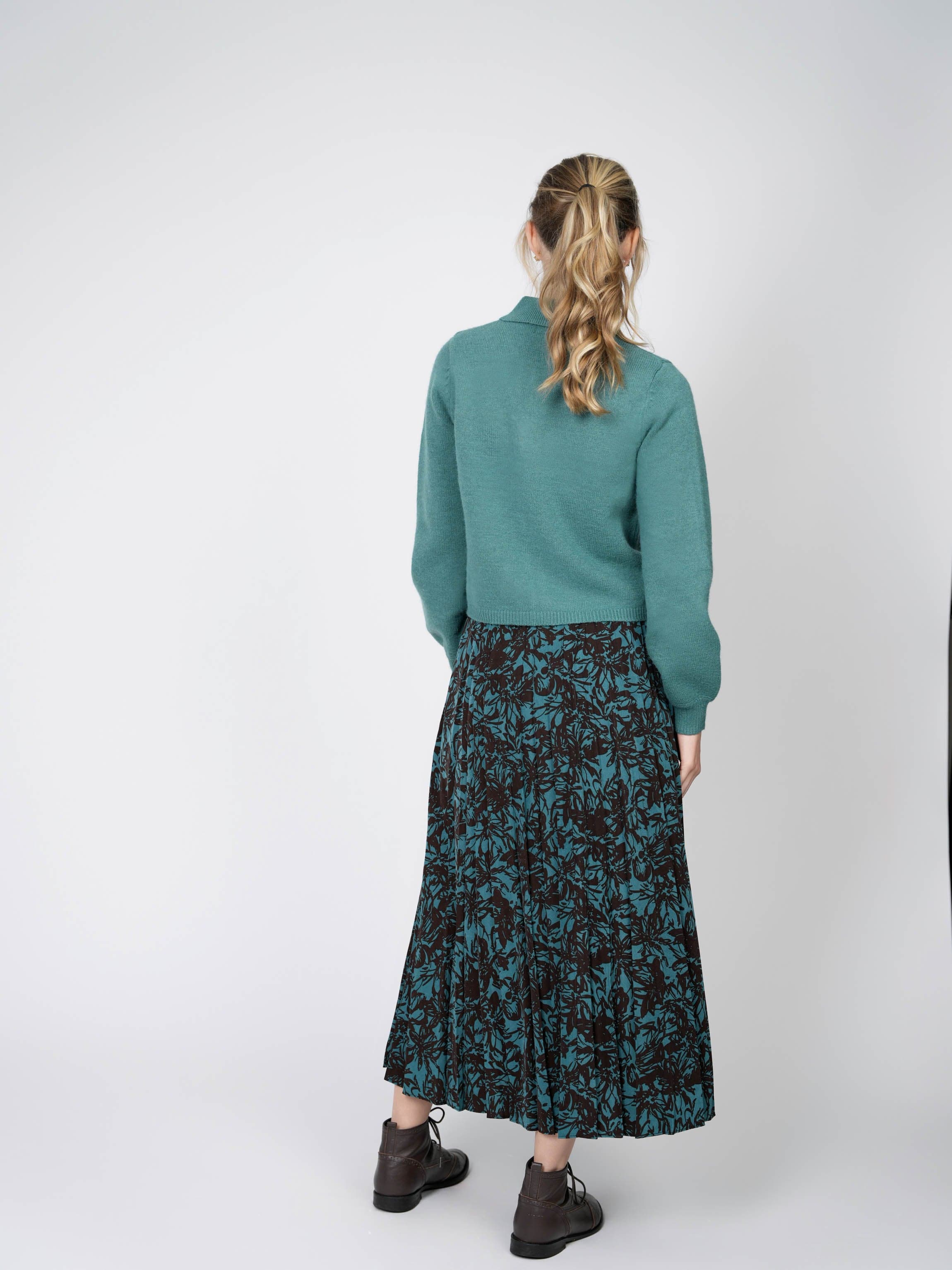 PRINTED PLEATED SKIRT-TEAL LEAF