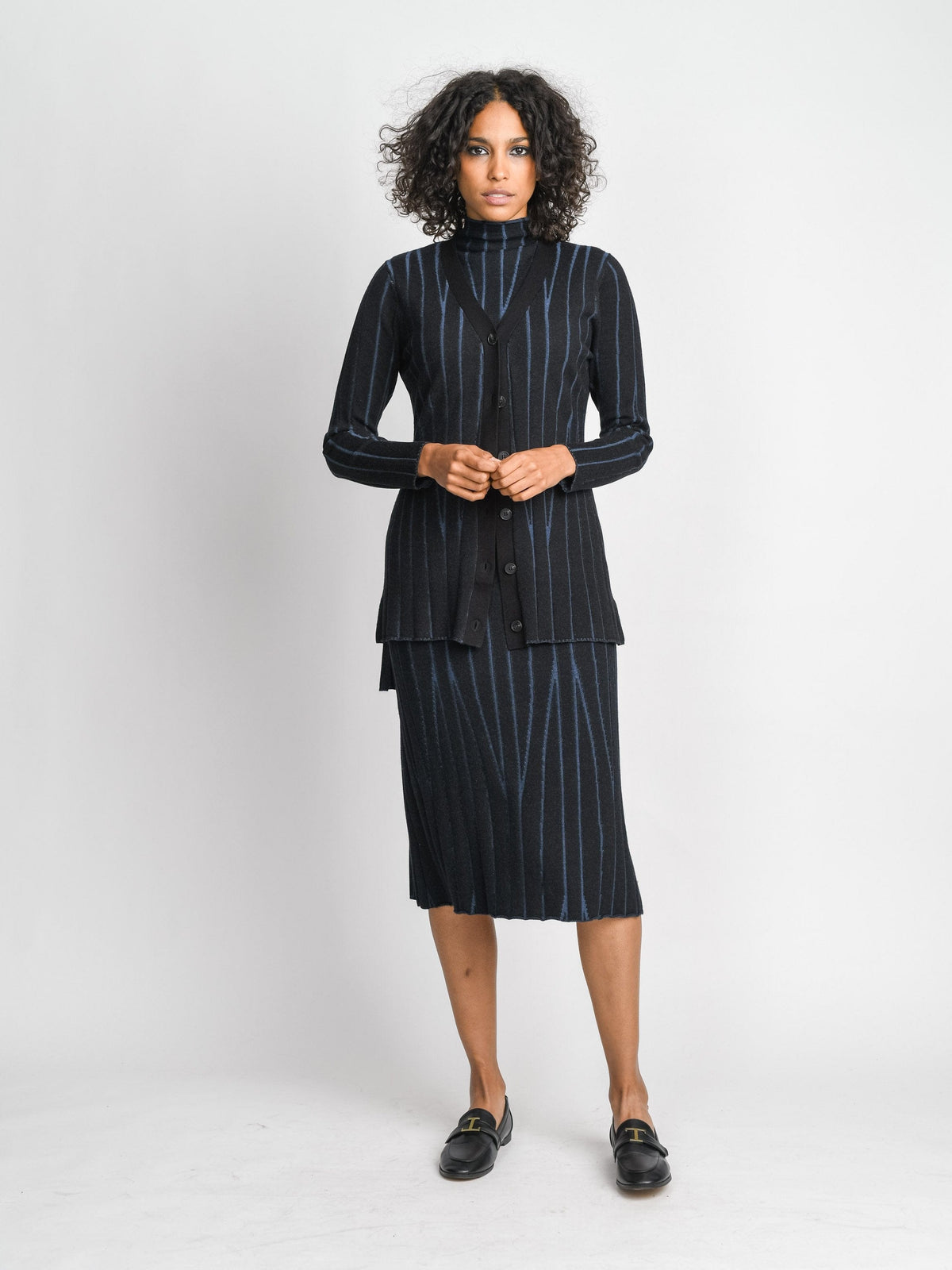 TWO TONE RIBBED CARDIGAN-BLACK