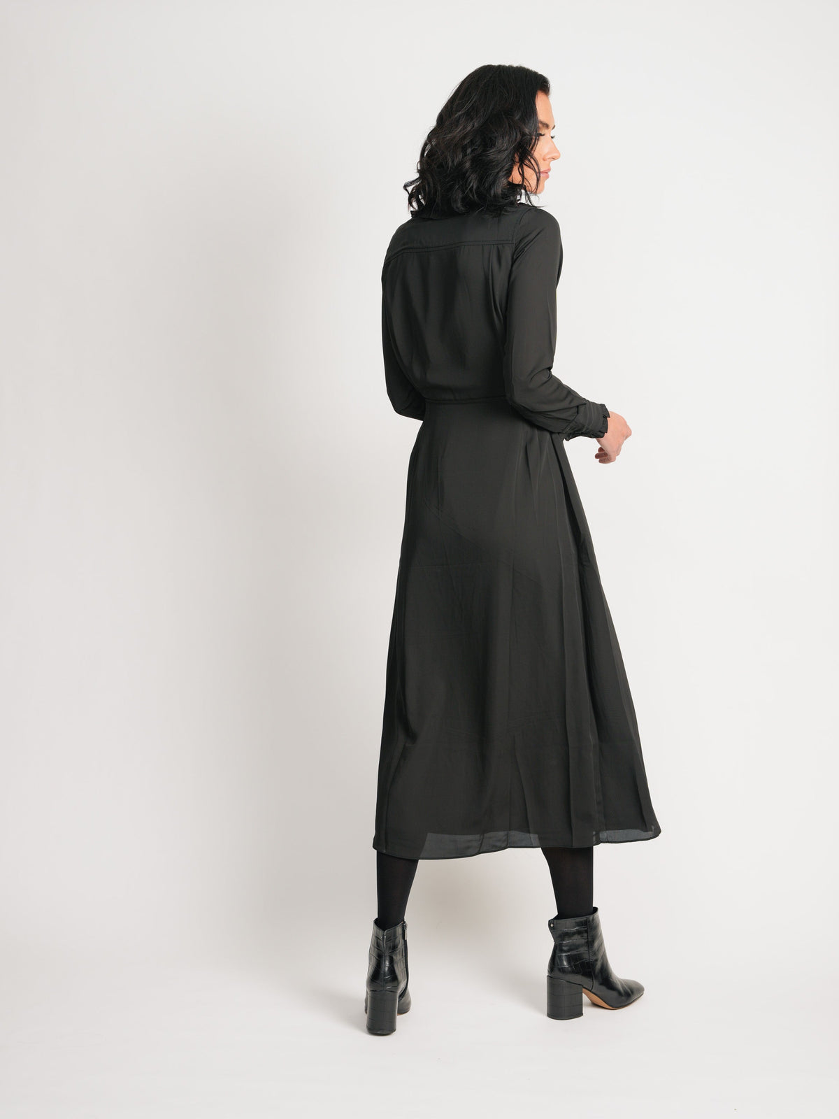RUFFLE COLLAR DRESS-BLACK