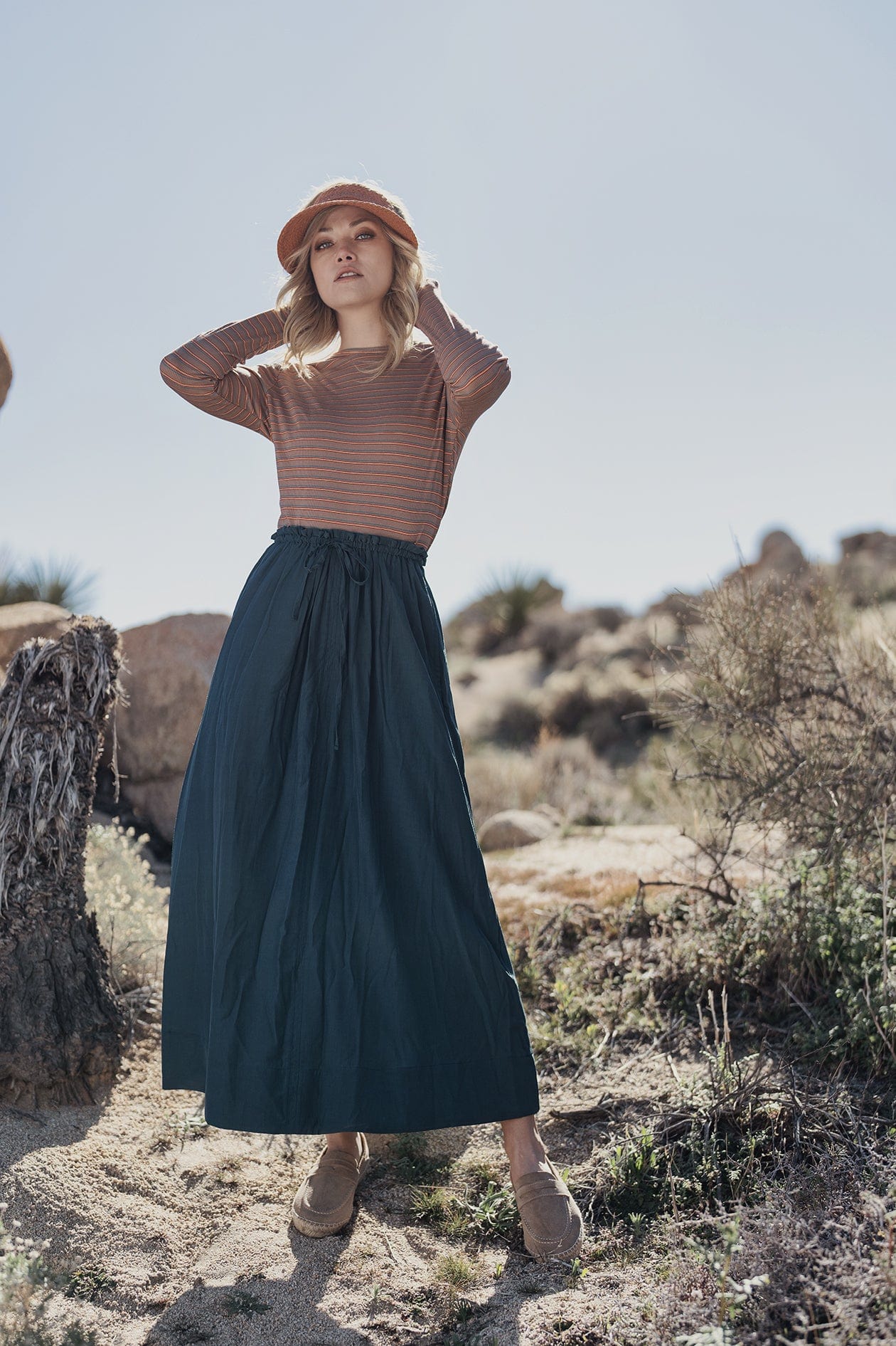 FALDA VOLANTES CON CORDÓN-VERDE