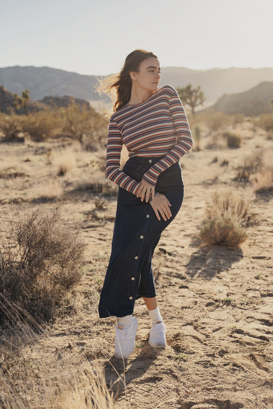 FALDA DENIM TRENZADA CON BOLSILLO-AZUL OSCURO