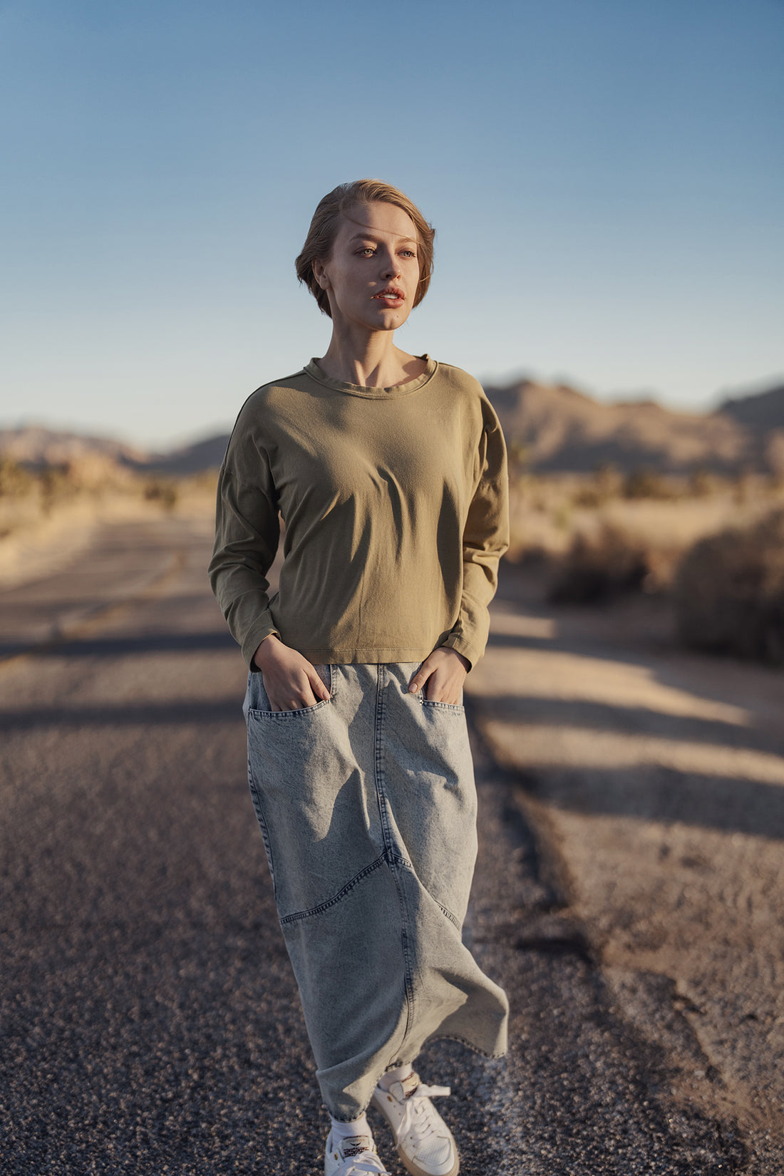 CROPPED TEE-OLIVE