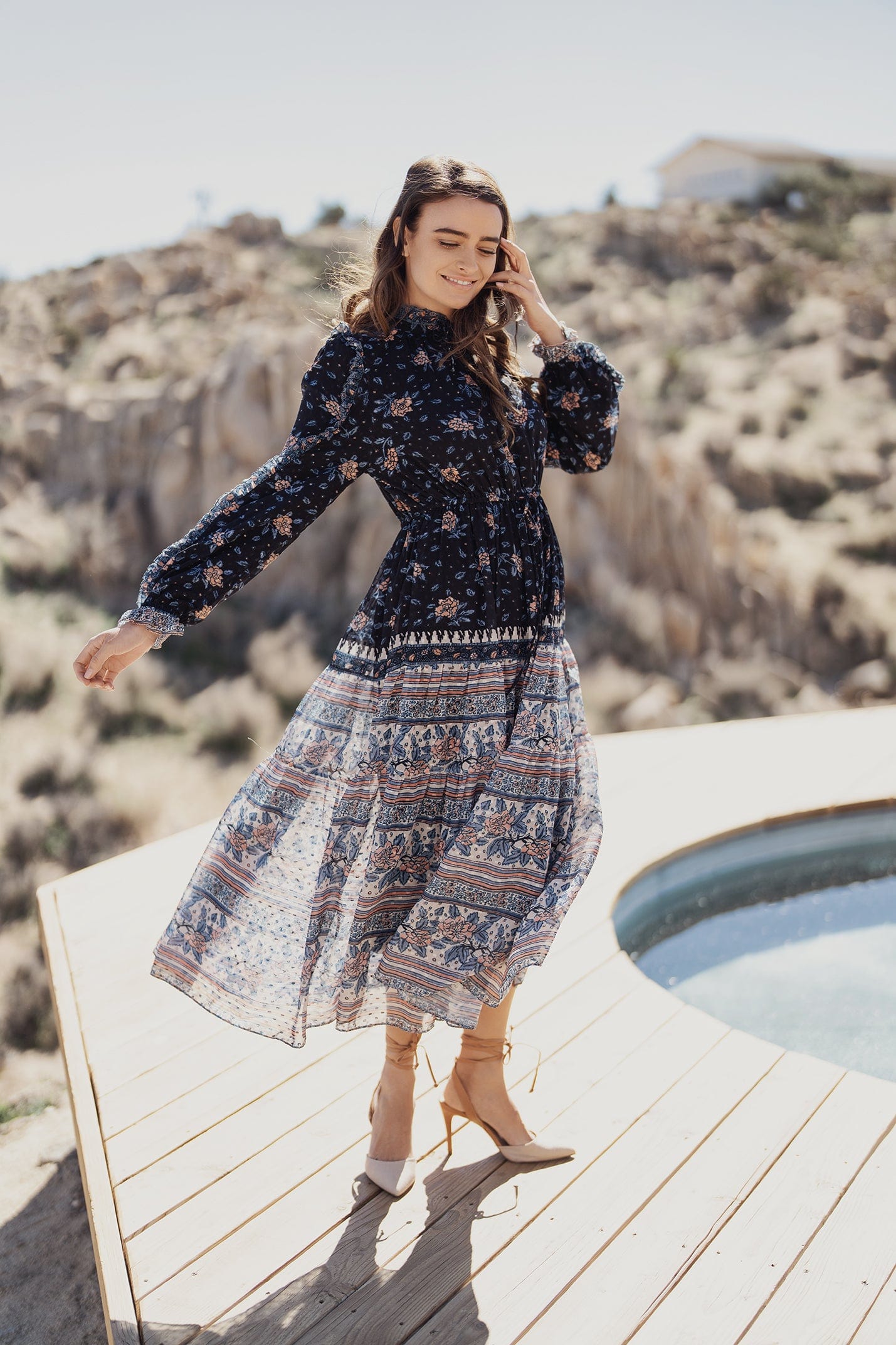 FLORAL TIERED DRESS-NAVY