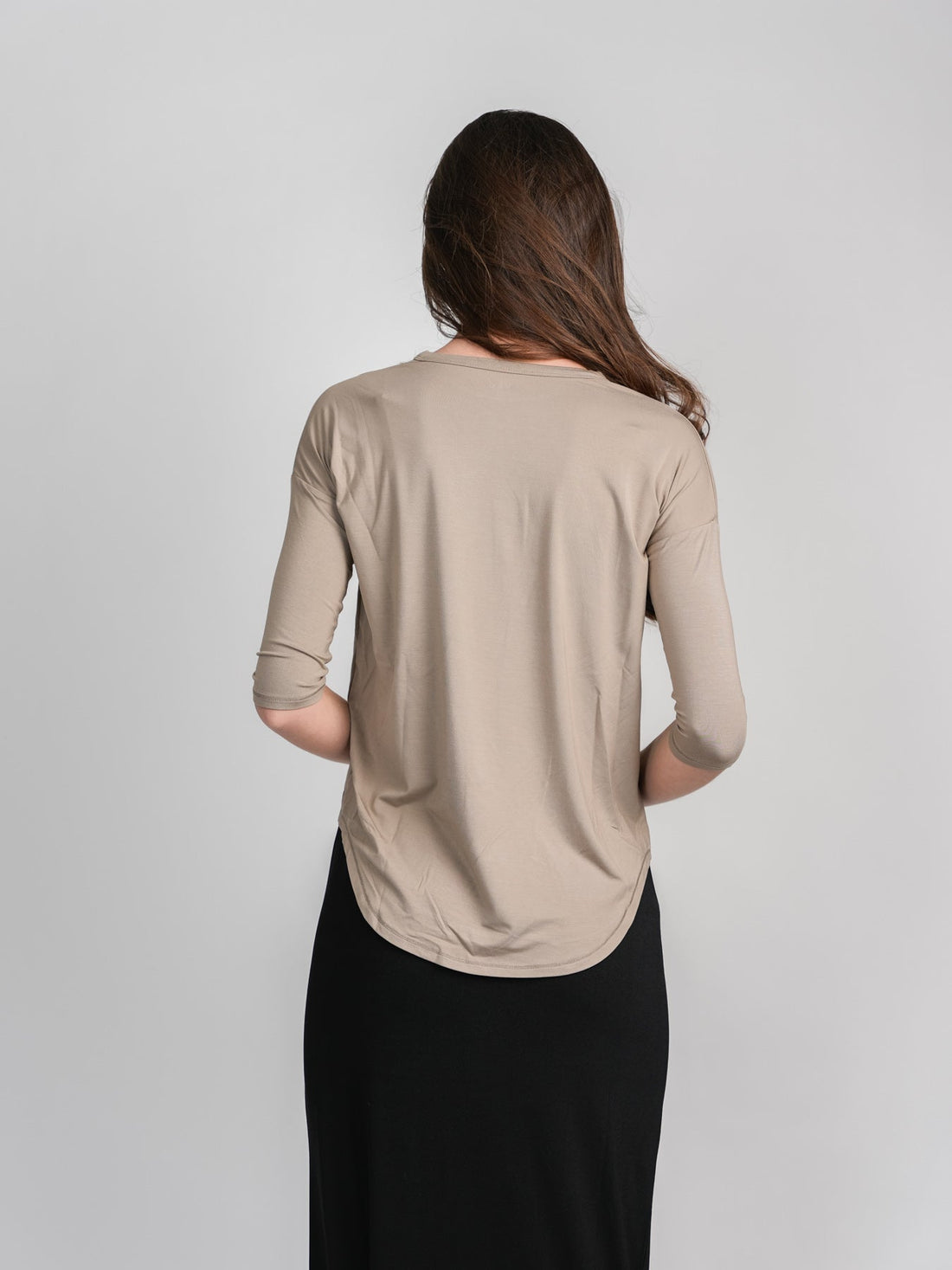 SWING TEE - LS-TAUPE