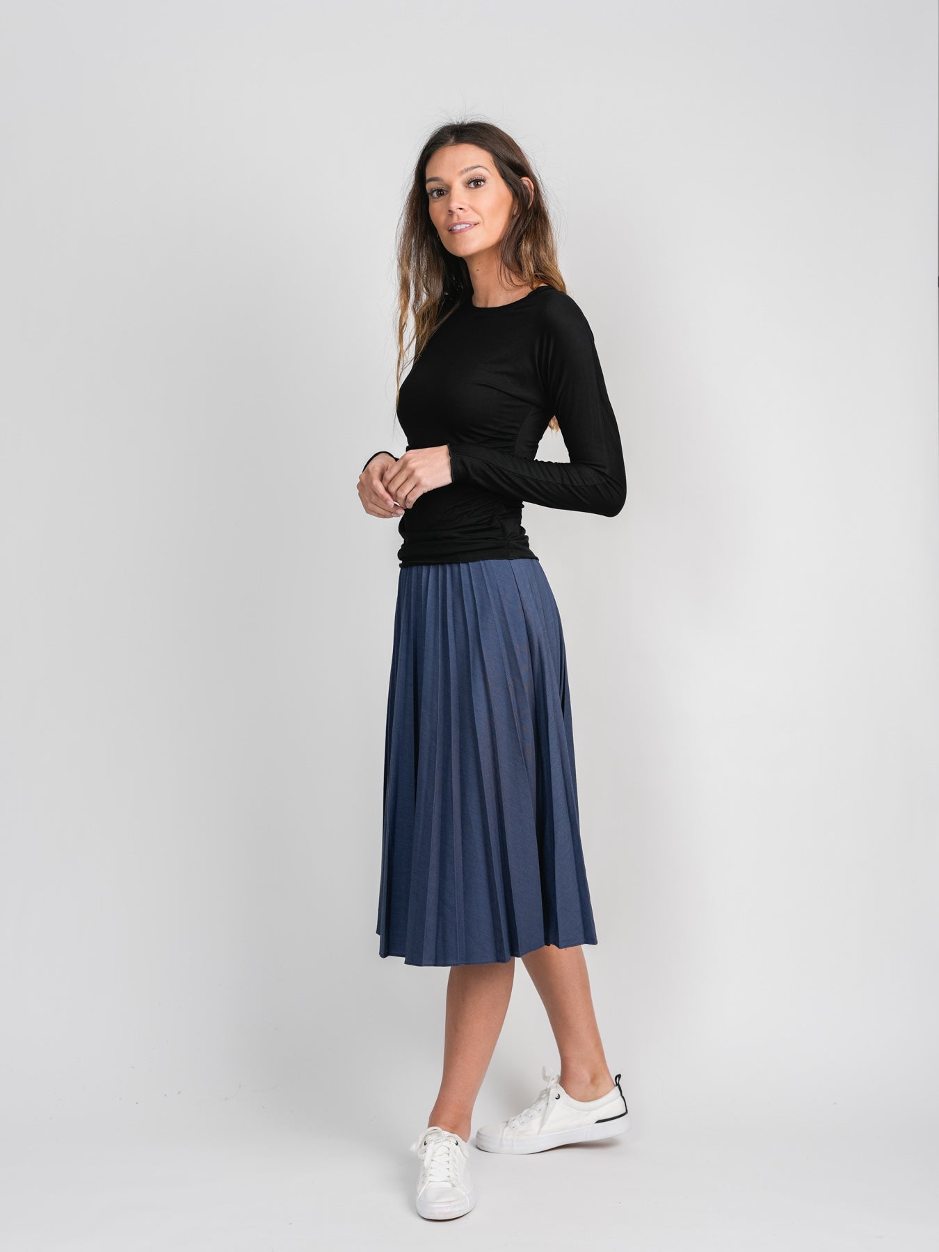 PLEATED SKIRT 27&quot; - DARK DENIM