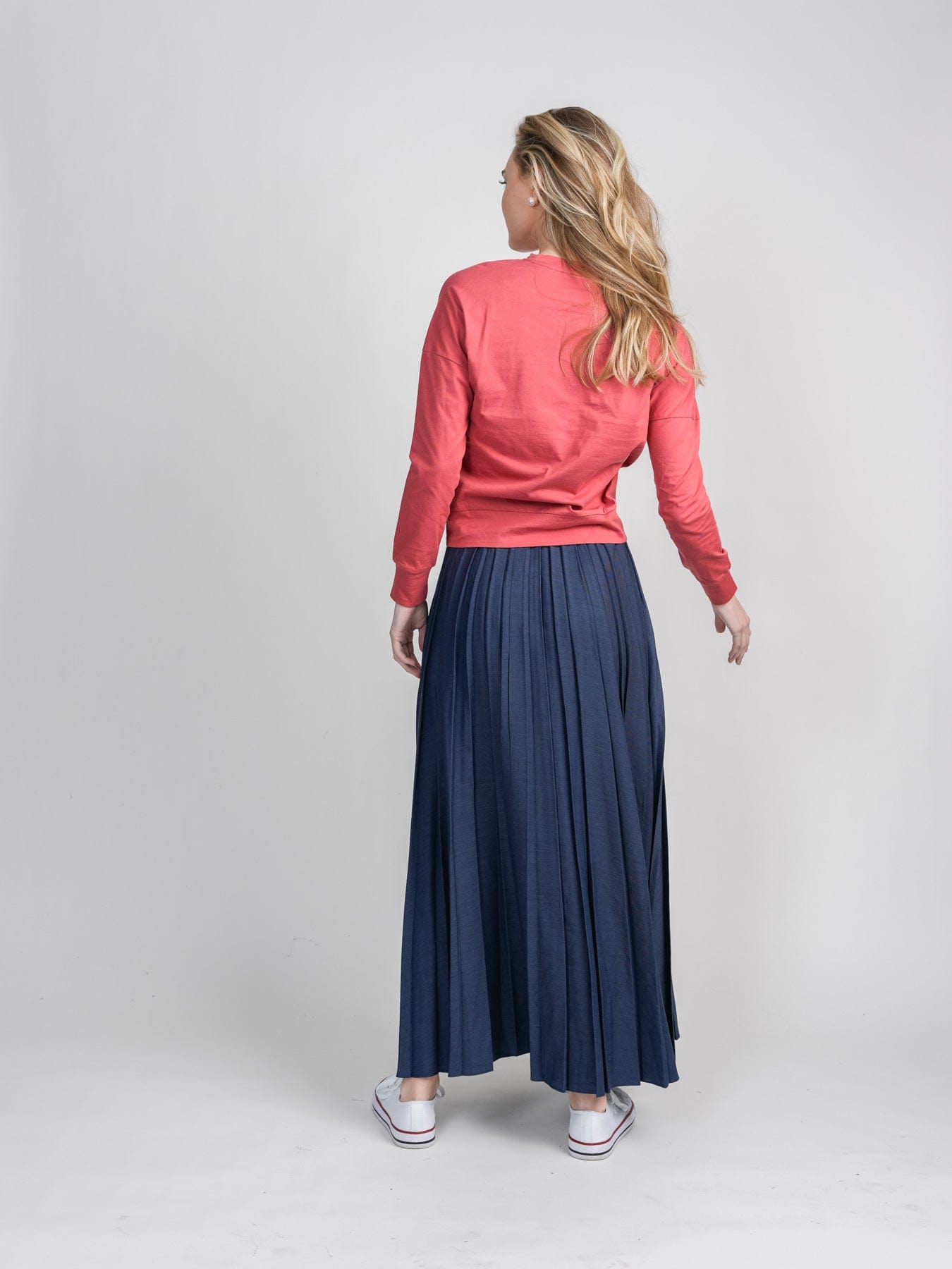 PLEATED SKIRT 37&quot;-DARK DENIM